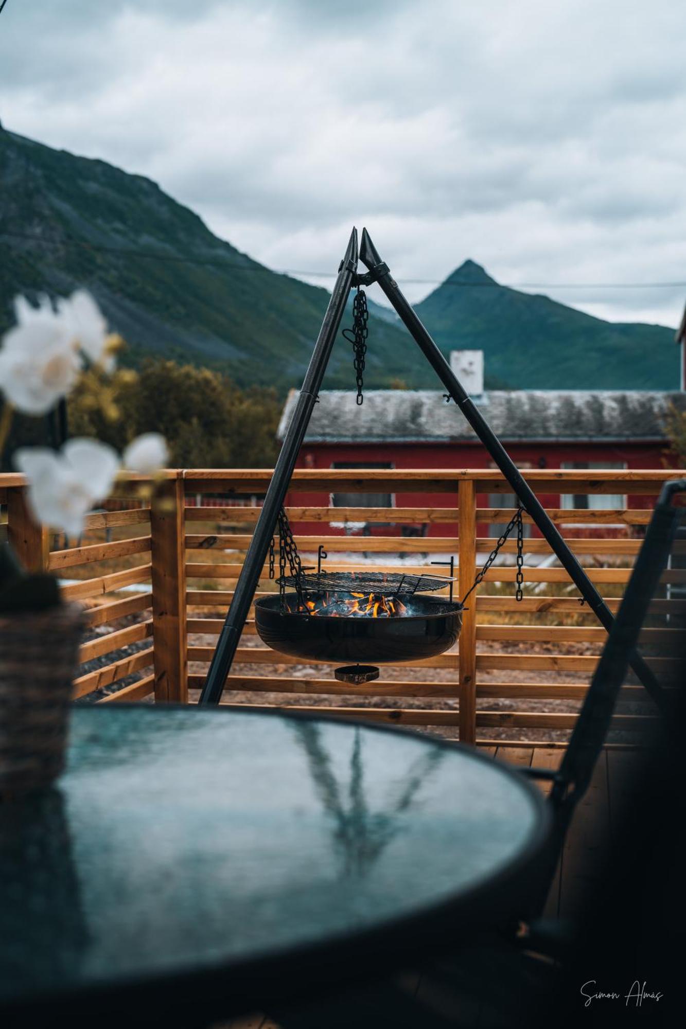 Alpan Apartments, Lyngenfjord Olderdalen Exterior foto